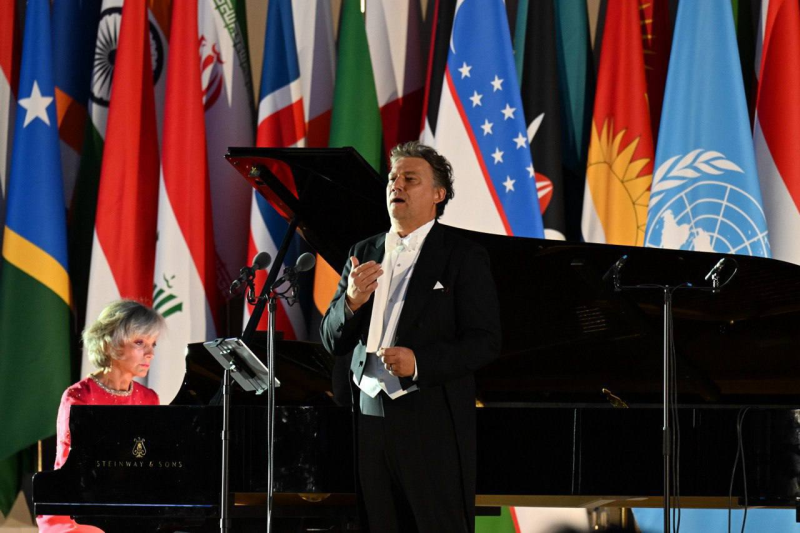 Саида Мирзиёева на сессии ЮНЕСКО. Глава Администрации президента провела ряд важных встреч