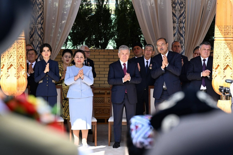 Дом дружбы народов. Президент встретился с представителями национальных культурных центров