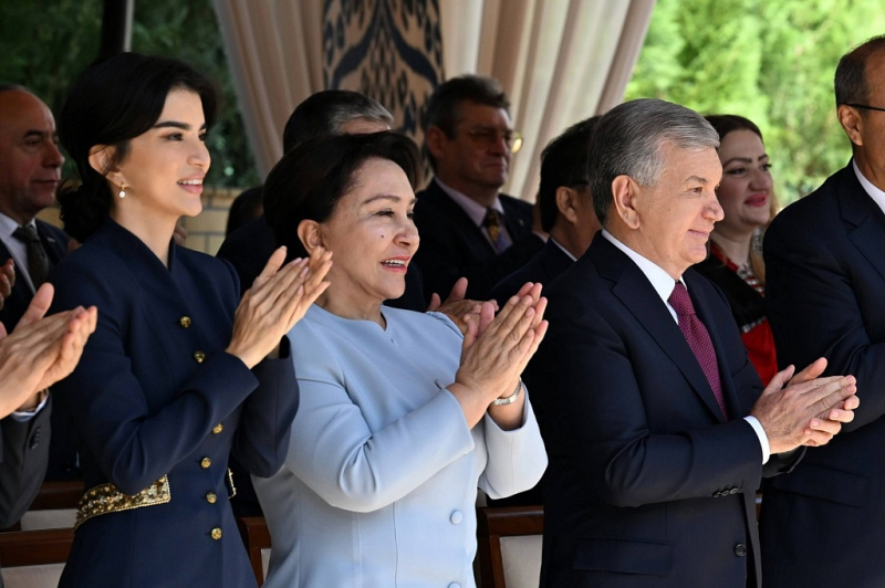 Дом дружбы народов. Президент встретился с представителями национальных культурных центров